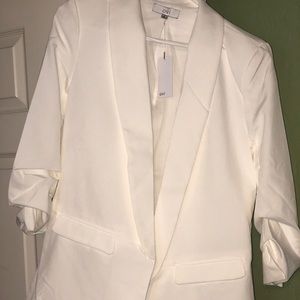 Ovi White Blazer